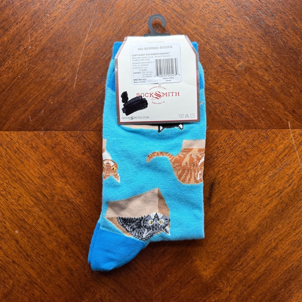 Socksmith Cat in Box Blue Socks - Picture 2 of 6